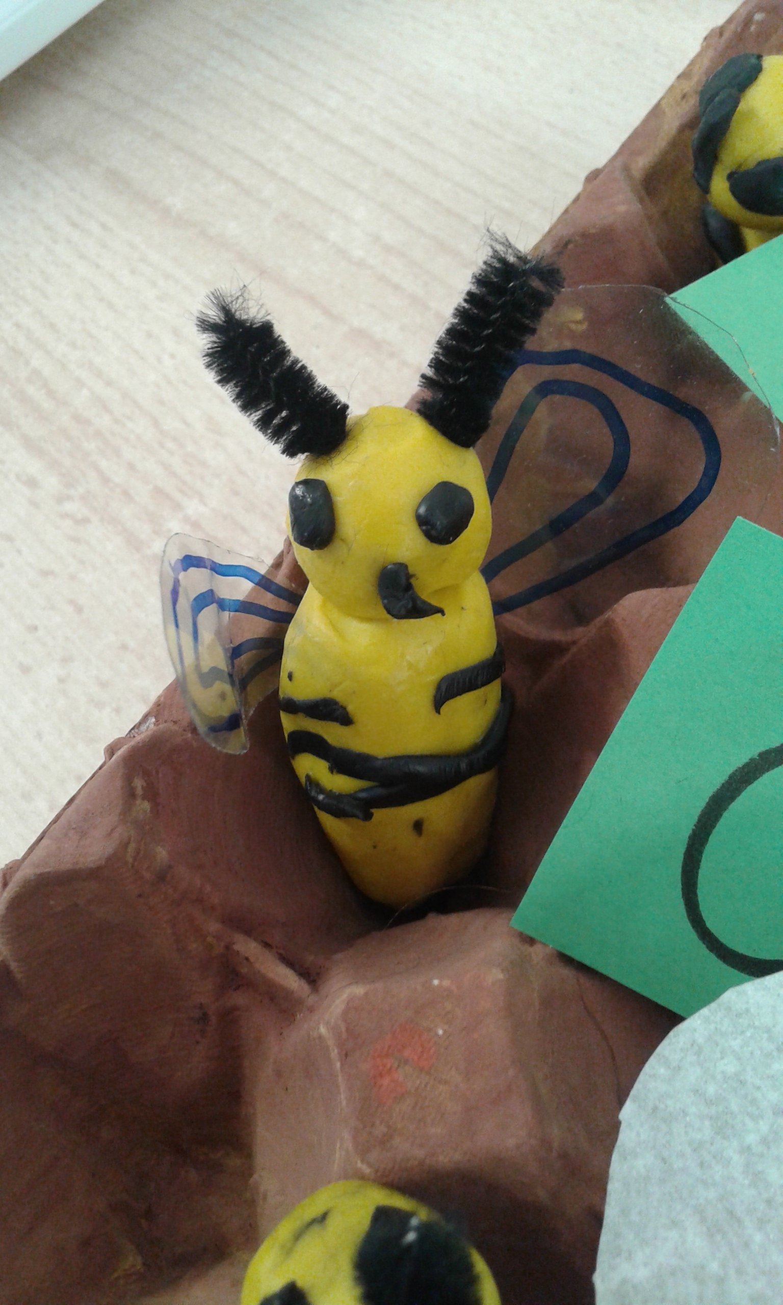abelha realizada pelas crianças do Pré - escolar